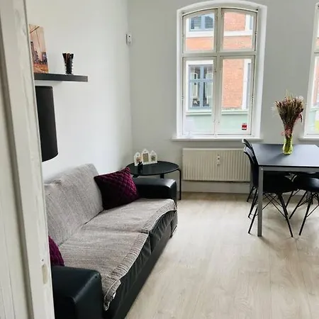 アパート Lovely 1-bedroom In C オールフス