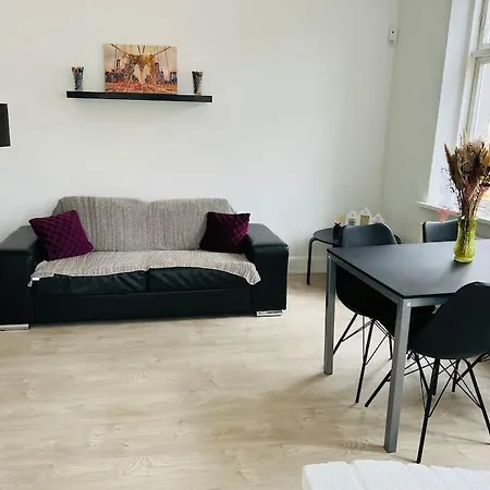 Lovely 1-bedroom In C *