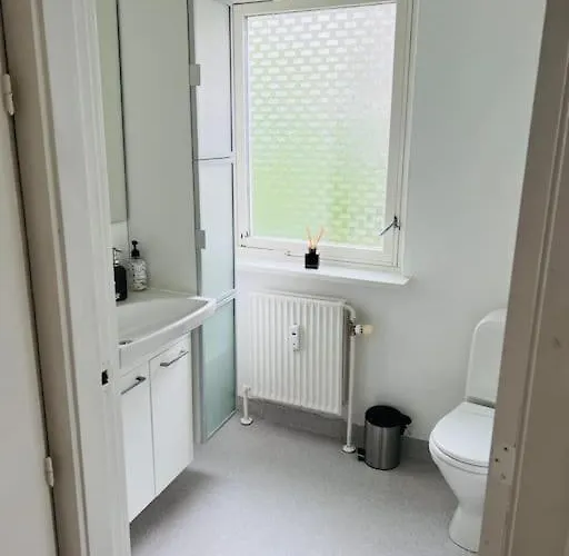 Appartement Lovely 1-bedroom In C *