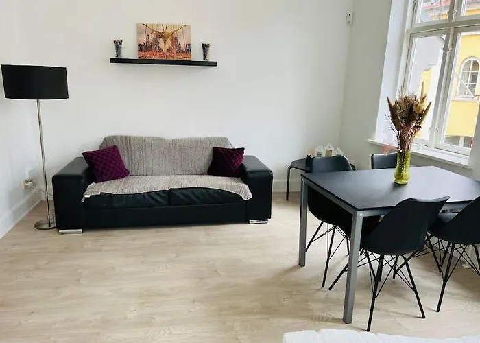 Lovely 1-bedroom In C *